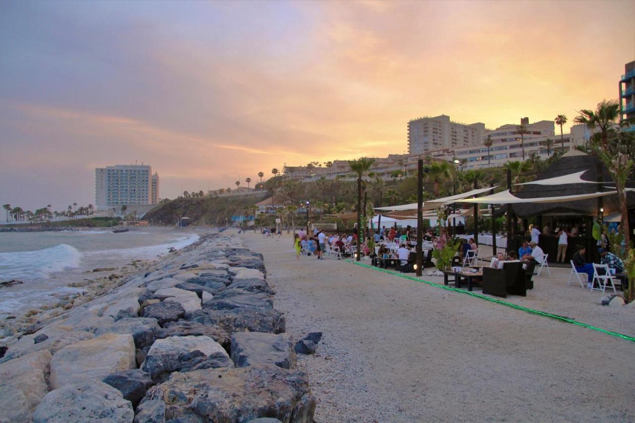 Aloha Playa With Ocean Views And Pools Lejlighed Benalmádena
